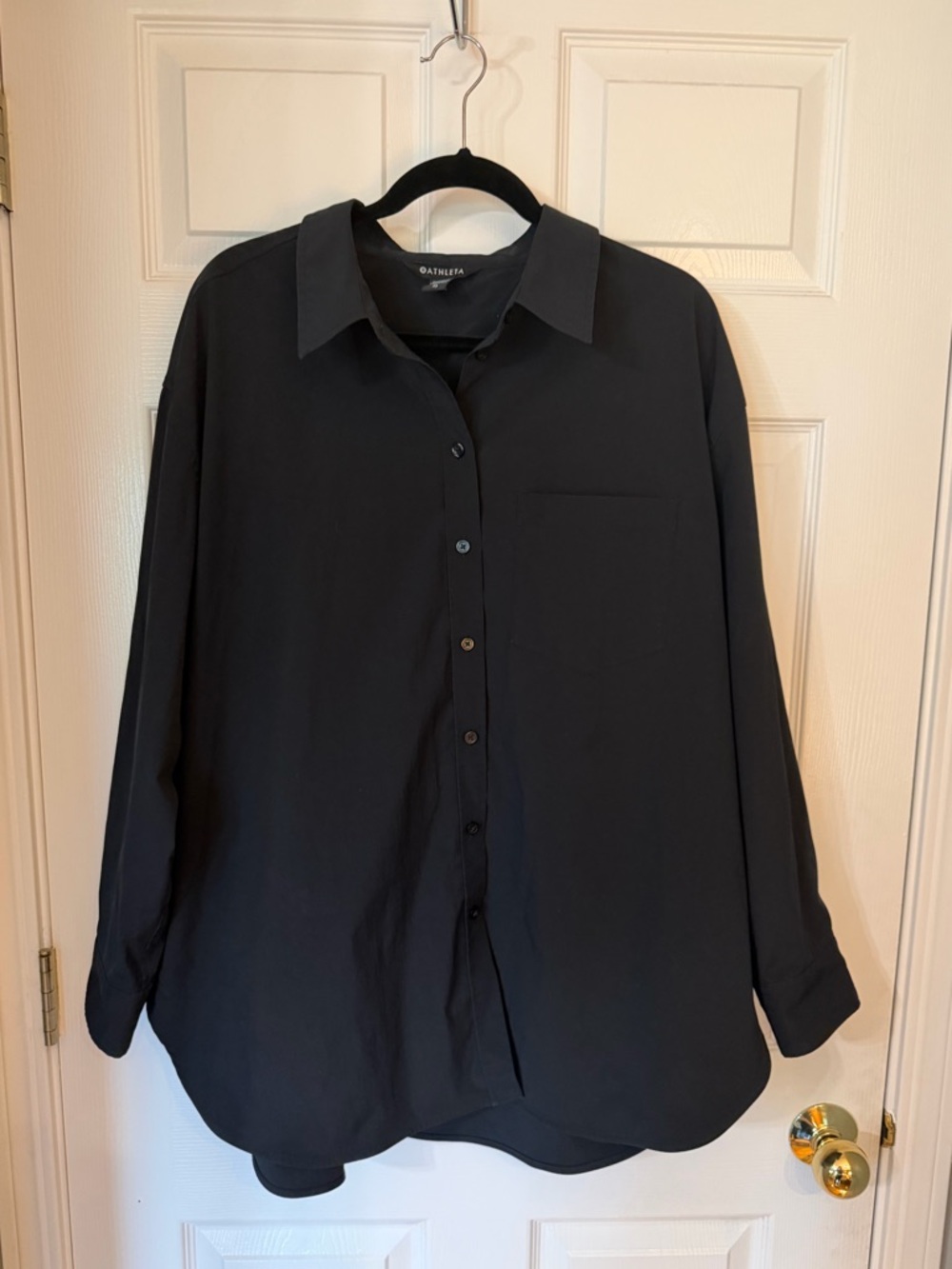 Athleta Midday Black Long-Sleeve Button-Down Shirt